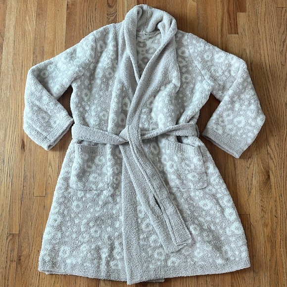 Members mark thick and comfortable fuzzy CozyChic Leopard Print Wrap Robe S/M - Picture 2 of 5